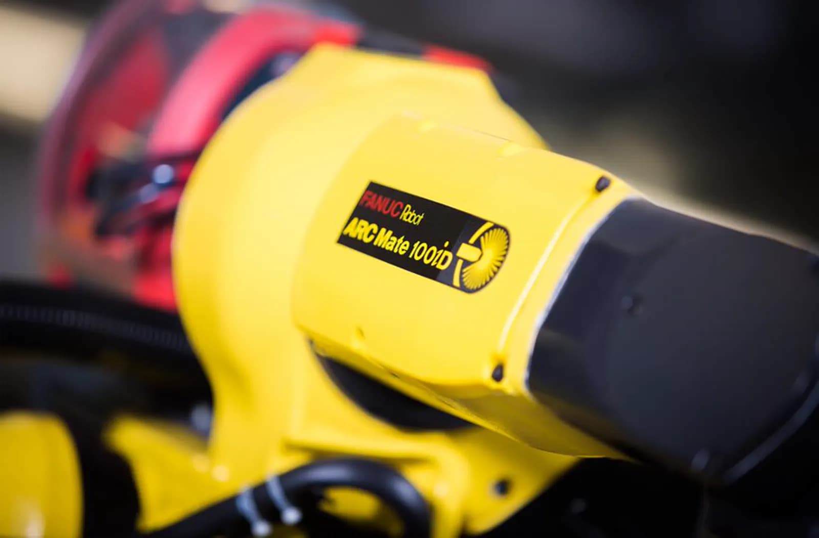 FANUC ARC Mate 100iD arc welding robot