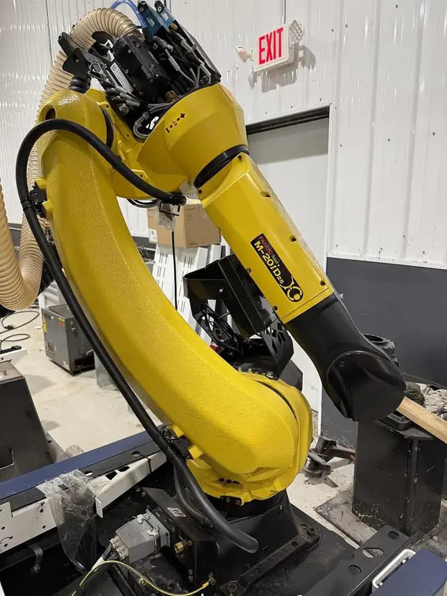 FANUC M-20iD/25 industrial robot